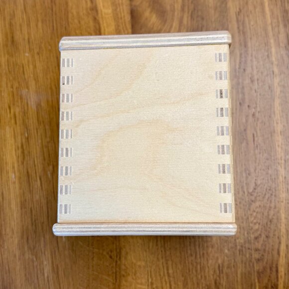 LOVEVERY Magic Tissue Box Montessori Wooden Toy Box With Lid & Colorful Tissues - Picture 8 of 12